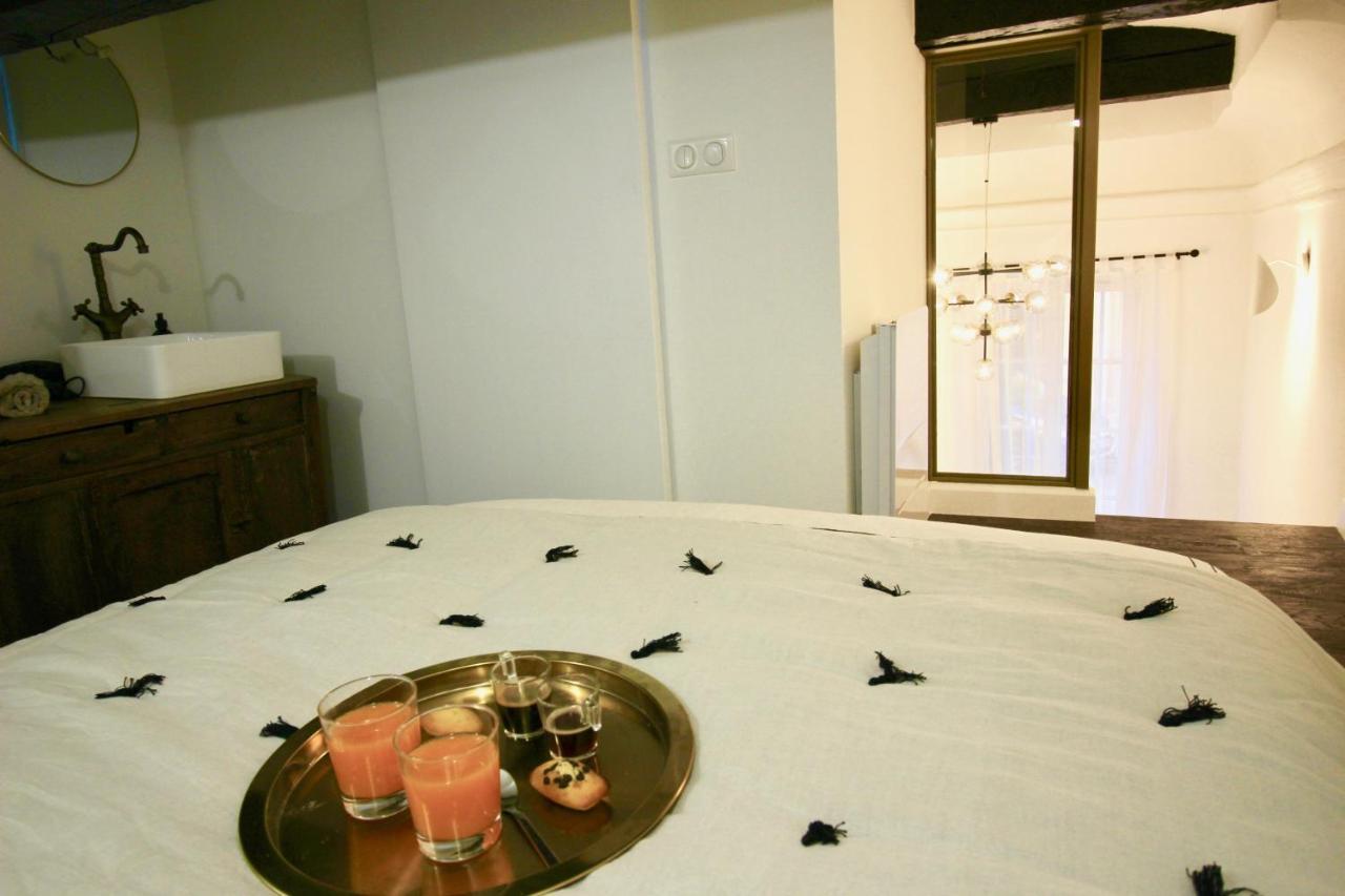 Le Madeleine Apartment Aix-en-Provence Bagian luar foto