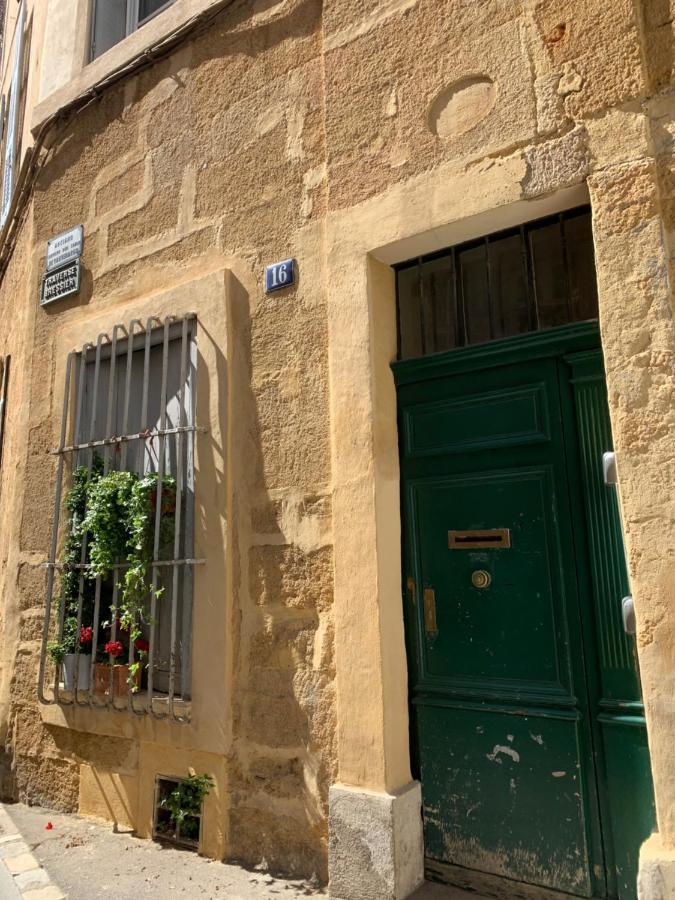 Le Madeleine Apartment Aix-en-Provence Bagian luar foto